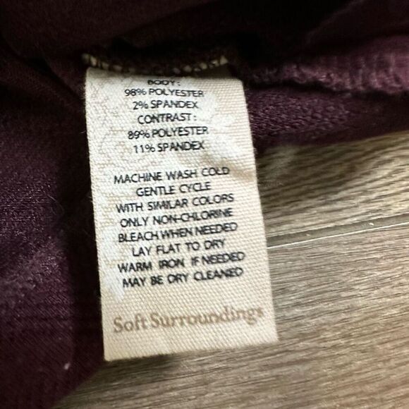 Soft Surroundings Women’s Size Medium Petite Dorothy Jacquard Top Merlot - Picture 4 of 6